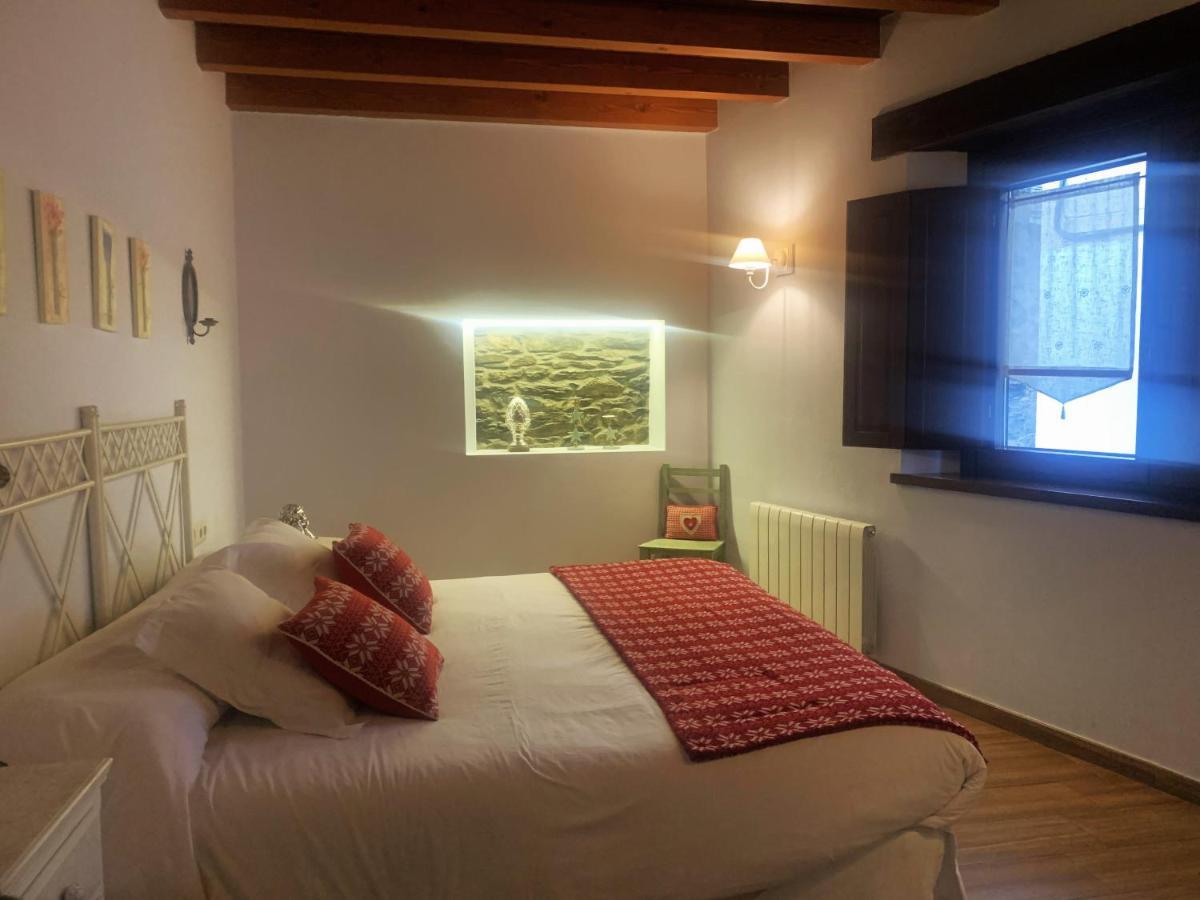 Alba D'Esteve. Casa Rural Espot Exterior photo